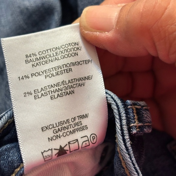 Silver Jean Company Avery Bermuda Wasit 29 Length 9” - Picture 5 of 10